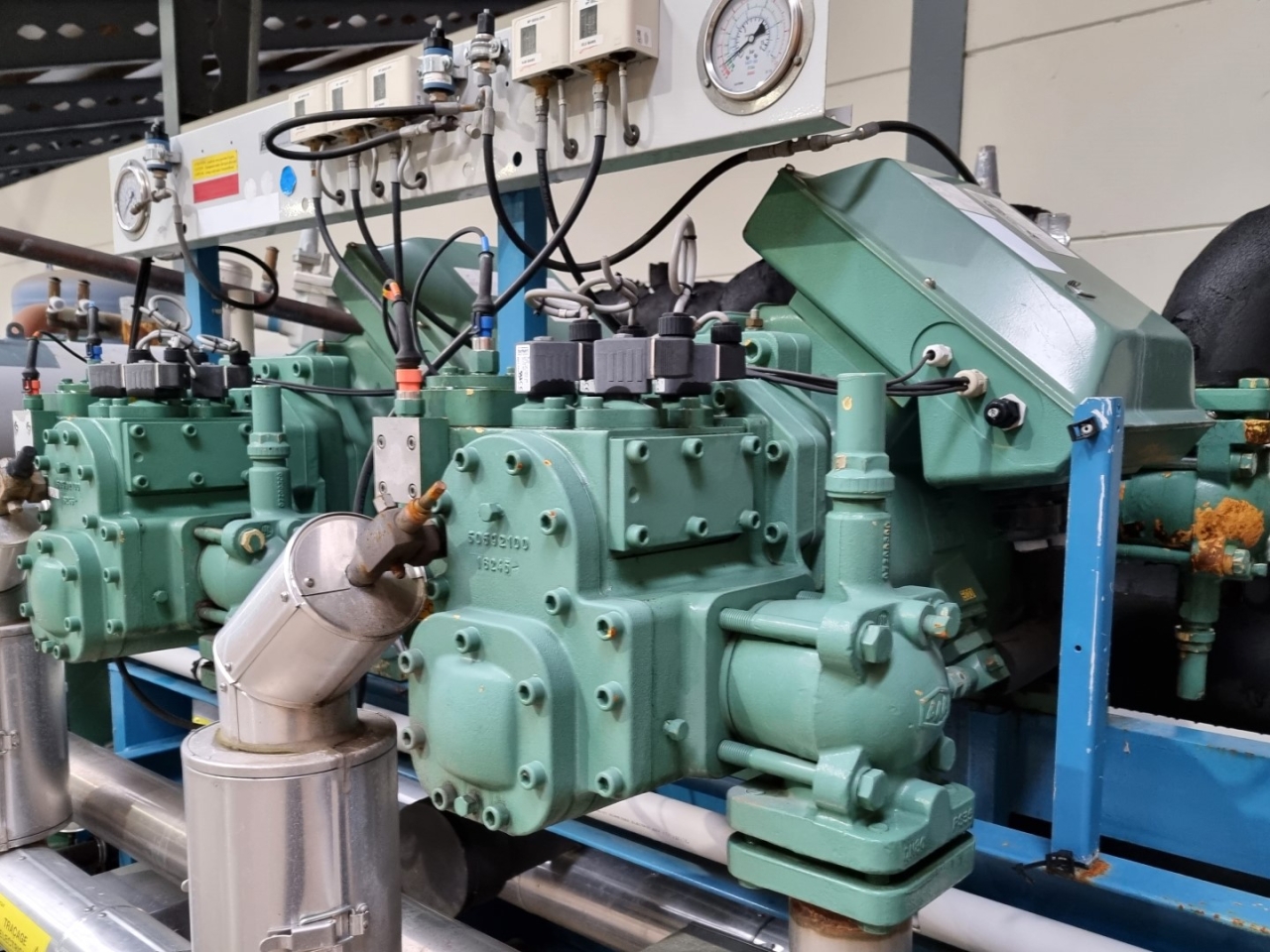 Used Bitzer Hsn P Water Cooled Chiller On Freon Hos Bv