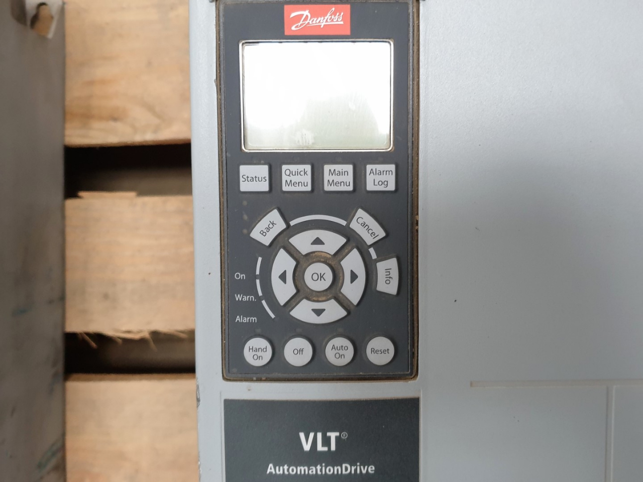 Used Danfoss VLT FC 302P18KT frequency regulator HOS BV